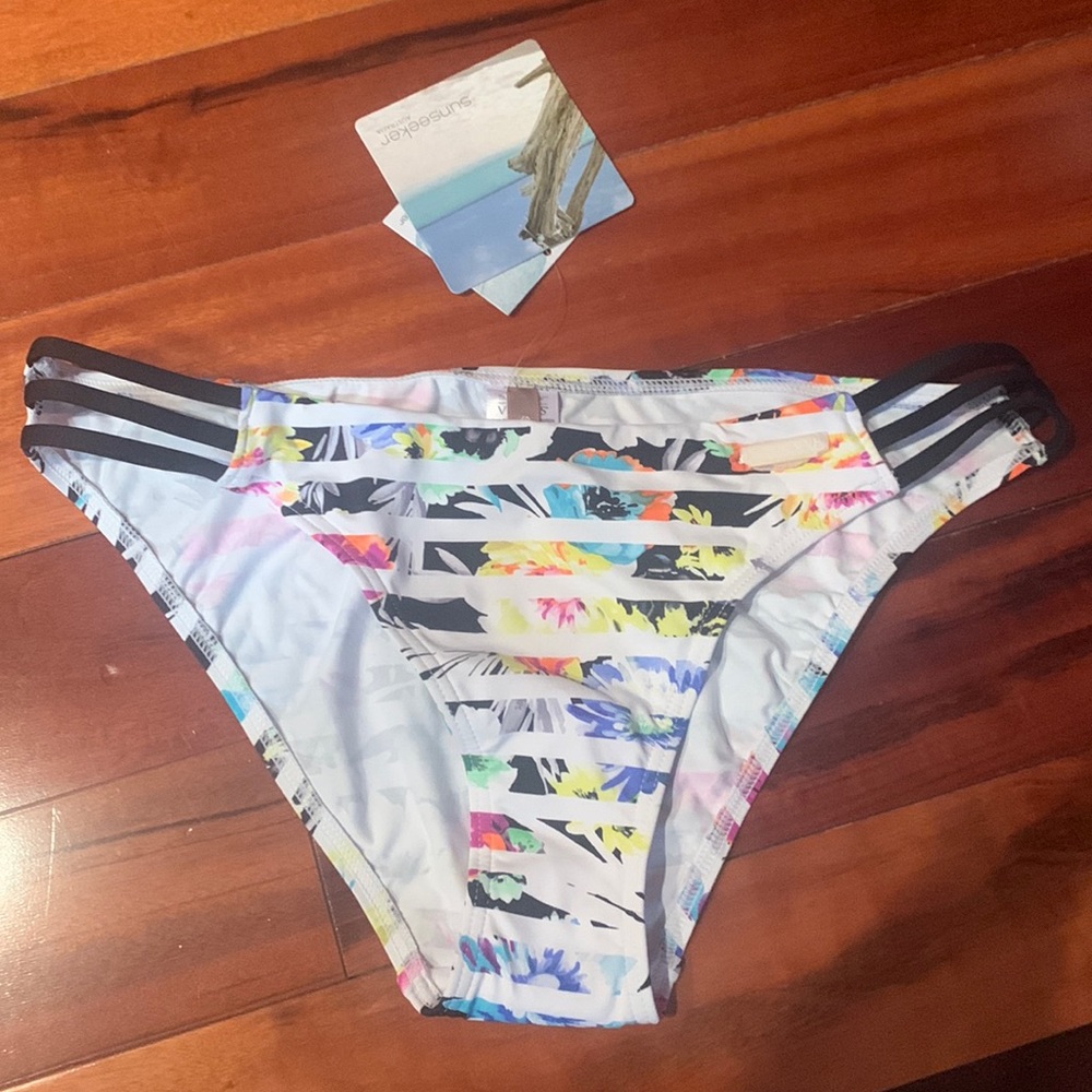 Venus Sunseeker Bikini Bottom Size 4